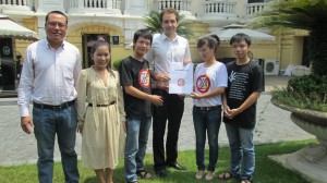 From left: Nguyen Chi Duc, Trinh Anh Tuan, Nguyen Hoang Vi, David Skowronski, Nguyen Dinh Ha, Dao Trang Loan