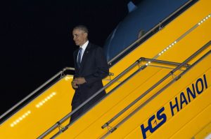 President Barack Obama arrived in Hanoi in mid night of May 22 for three-day state visit to Vietnam